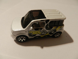 Matchbox   Nissan Cube  / 2011   ***  4519  *** - Matchbox (Lesney)