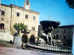 PRIVERNO LATINA SCORCIO FONTANA DEI DELFINI E PALAZZO COMUNALE VB1984 JB6402  PIEGHJE - Latina