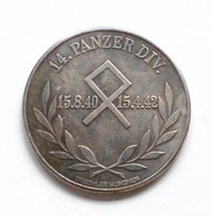 WK II Medaille 14. Panzerdivision Panzeraufklärungsabteilung 40 15.8.40-14.4.42 Deschler München. 40mm 24g. - War 1939-45