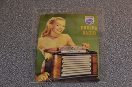 PHILIPS-radio Metalen Reclame Plaat 10,5cm X 15cm Pin Up - Autres & Non Classés