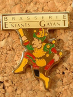 Pin's BRASSERIE ENFANTS GAYANT - Bière