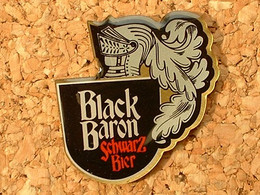 Pin's BIERE BLACK BARON - Bière