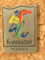 PIN'S BIERE KROMBACHER - FOOTBALL - Bière