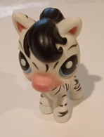 Figurine Hasbro China Chine 2006 Zèbre 斑马 Zebra シマウマ Cebra 얼룩말 Asie Asiatique En TB.Etat - Autres & Non Classés