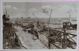 C. P. A. : Nederlandse Antillen, N. W. I. : ARUBA : View Of Pan American Tankers Alongside The Wharf - Aruba