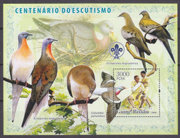 2006 Guinea-Bissau 3407/B566 Birds - Doves / Scouts 12,00 € - Colibris