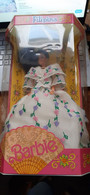 FILIPINA BARBIE COLLECTOR SERIES MATTEL 1991 - Barbie