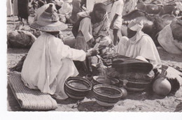 Scène Du Marché De Zinder Au Niger - Niger