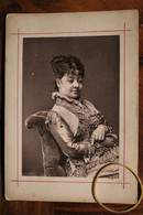 Photo 1870's Me Valérie ANSELIN Actrice Palais Royal Tirage Albuminé Support CARTON Photographie CDC Cabinet - Personalità