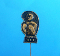 MUHAMMAD ALI ... Vintage Pin Badge * Cassius Clay Boxing Boxe Boxeo Boxen Pugilato United States Of America USA - Boxe