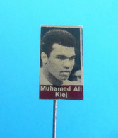 MUHAMMAD ALI - CASSIUS CLAY ... Old Pin Badge * Boxing Boxe Boxeo Boxen Pugilato Abzeichen Spilla Anstecknadel USA - Apparel, Souvenirs & Other