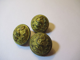 3 Boutons Anciens Bombés/Militaria/Médecine/ CADUCEE/SUPERIEUR Franca  Paris/2,1 Cm /début XXéme   BOUT201 - Bottoni