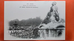 CPA (75)  Paris. Statue De Strasbourg.14 Juillet. L'arrivée Des Couronnes.  (W.2114) - Statues