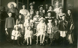 Enfants Déguisés - Carnaval -  Mardi Gras - CARTE PHOTO - Carnaval