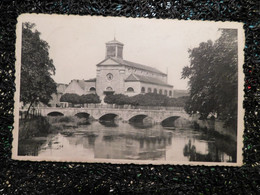 Nismes, L'église Et Le Pont Sur L'Eau Noire  (H15) - Viroinval