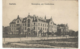 CPA, Allemagne , Saarlouis , Gymnasium Mit Krankenhaus , Ed. L. P. .1918 - Kreis Saarlouis