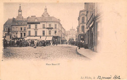 La Flèche     72        Marché Place Henri IV           ( Voir Scan ) - La Fleche