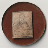 Pendentif Miroir Avec Une Vignette Caricaturale De Monsieur Le Maire De Meaux - E.P. Paris (début 19ème) - Personaggi