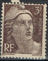 FR VAR 81 - FRANCE N° 715 Obl. Marianne De Gandon Variété Points Blancs Impression Défectueuse - Used Stamps