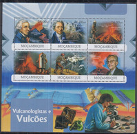 G12. Mozambique MNH 2012 Flora - Research Of Volcanoes - Minéraux