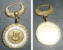 Rare Ancienne Médaille En Métal émaillé Fédération Des Sociétés Musicales De L'Ouest - Professionnels / De Société