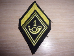 Losange De Bras 1er Bataillon De Chasseurs à Pied - Mécanisé - Porté - BCP - Cor - Uniformes