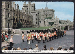 Windsor Castle The Irish Guards And Regimental Band (N-424) - Windsor