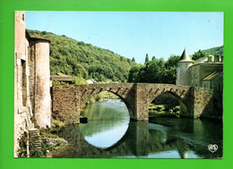 81 - BRASSAC . LE VIEUX PONT ET LES RIVES DE L'AGOÛT - Réf. N°36119 - - Brassac