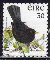 EIRE IRELAND IRLANDA 1997 1998 1999 BIRD FAUNA BLACKBIRD PERF. 8 1/2 30p USED USATO OBLITERE' - Used Stamps