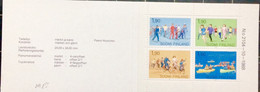 FINLAND 1988, MNH  ILLUSTRATE BOOKLET,  4 STAMPS, CYCLING, BOATING, ICE SKIING, RUNNING, SPORT, GAME - Cartas & Documentos