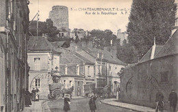 CPA France - Indre Et Loire - Chateaurenault - Rue De La République - A. Papeghin Edit. Tours - Oblitérée 1907 - Animée - Andere & Zonder Classificatie