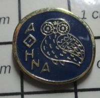 410B Pin's Pins / Beau Et Rare / ANIMAUX / OISEAU CHOUETTE HIBOU DEESSE GRECQUE ATHENA - Animaux