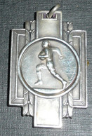 Rare Ancienne Médaille En Métal Argenté Art Déco Rugby 2 - Rugby