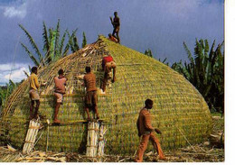 Constructing A Tukul Sidao ETHIOPIA ,construction D'une Case - Ethiopia