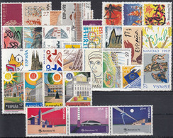 ESPAÑA 1992 Nº 3152/3236 COMPLETO NUEVO,31 SELLOS,11 HB,2 MP - Años Completos