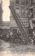 CPA Thèmes - Métiers - Sapeurs Pompiers De La Ville De Paris - J. H. - Oblitérée Paris 12 Novembre 1907 - Cachet Foire - Firemen