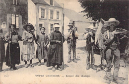 CPA Thèmes - Agriculture - Types Creusois - Retour Des Champs - Animée - Outils - Faux - Chapeaux - Culture