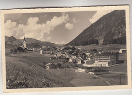C2383) BERWANG - Tirol - Mit Lechtaler Alpen HAUS DETAILS U. Kirche - Berwang
