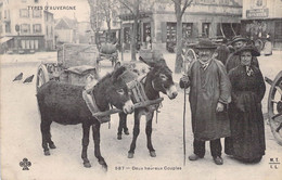 CPA Thèmes - Agriculture - Deux Heureux Couples - Types D'Auvergne - Oblitérée Août 1911 - M. T. I. L. - Anes - Otros & Sin Clasificación