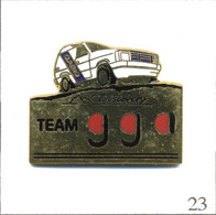 Pin's Course / Rallye Team GGA (Grand Garage Auscitain ) Auch (32) - Land Rover Discovery. Non Est. EGF. T906-23 - Rallye