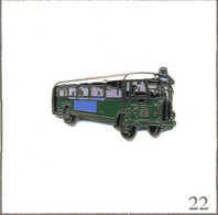 Pin's Transport - RATP / Bus Parisien Renault TN Des Années 30’. Estampillé Corner. EGF. T907-22 - Transports