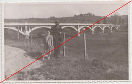 5956 Photographie Carte -  IGUERANDE 71 - Vue Du Village Pont Sur La Loire Photo - Moulins