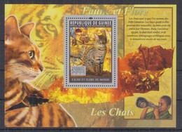 H12. Guinea MNH 2011 Fauna - Animals - Cats - Autres & Non Classés