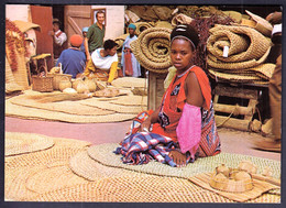 Swaziland 1978 / Mbabane Market / Swazi Maiden In National Costume, Reed Mats, Basket-ware - Swaziland