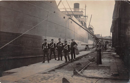 Carte Postale Photo Militaire MARIN-MARINE BATEAU GUERRE ?  A SITUER A LOCALISER - Krieg