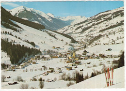 Skidorf Saalbach, 1003 M, Mit Talschluß Und Zwölferkogel, 1984 M. - (Österreich/Austria) - Ski - Saalbach