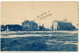 PORT SAINT LOUIS DU RHONE - Place Des Poilus - Saint-Louis-du-Rhône