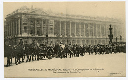Funérailles Du Maréchal Foch.le Cortège Place De La Concorde.The Procession On The Concorde Place. - Funérailles