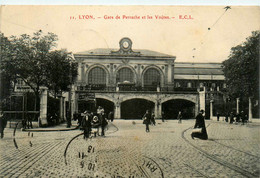 Lyon * 2ème * La Gare De Perrache Et Les Voûtes * Tram Tramway - Lyon 2