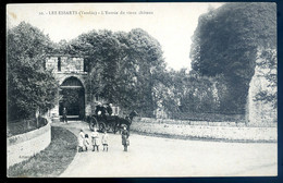 Cpa Du 85 Les Essarts -- L' Entrée Du Vieux Château   AOUT22-86 - Les Essarts